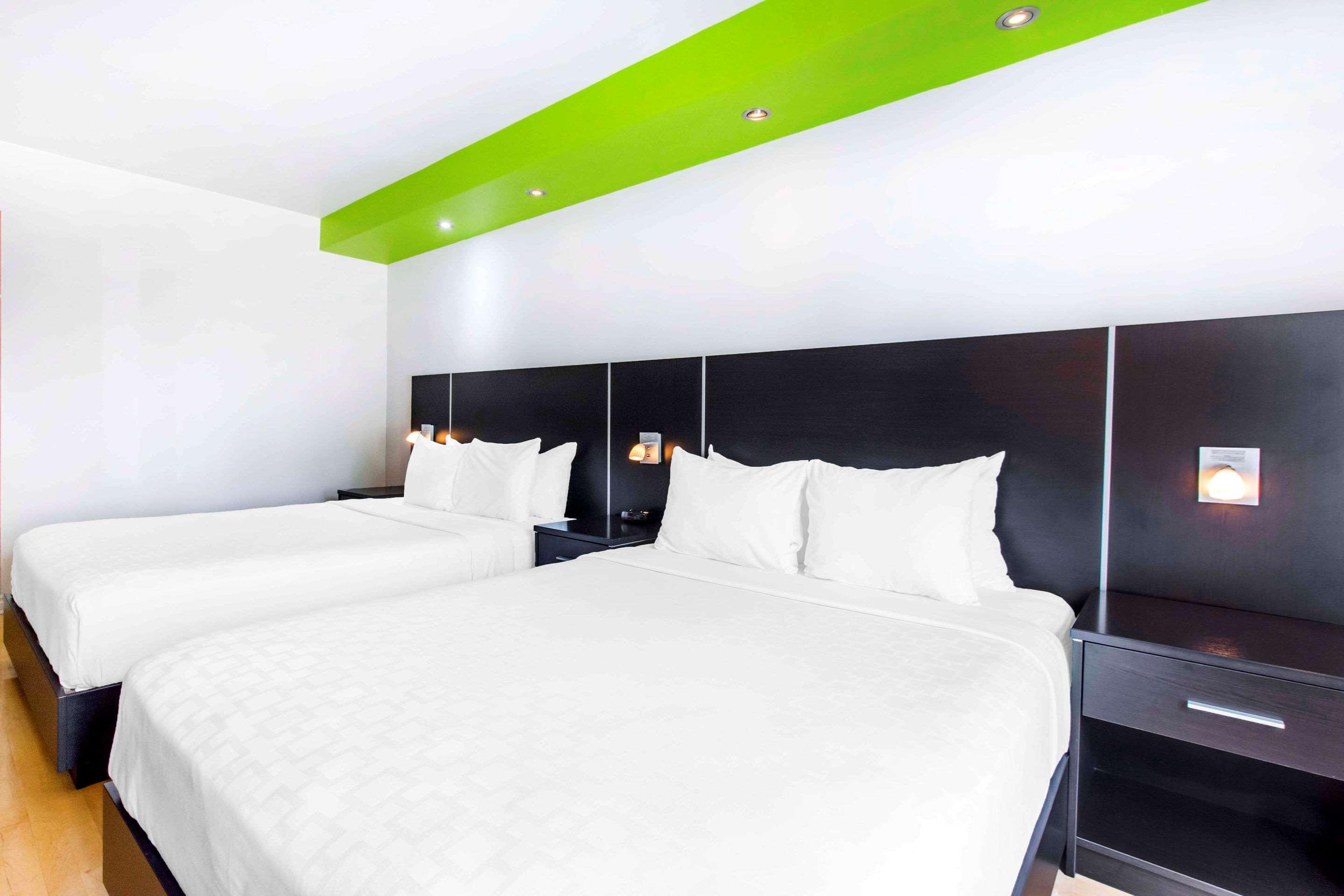 ทราเวลลอดจ์ บาย วินด์แฮม ทรอยส์ - ริวิเยร์ส Hotel ทรัวส์-ริวิแยร์ ภายนอก รูปภาพ